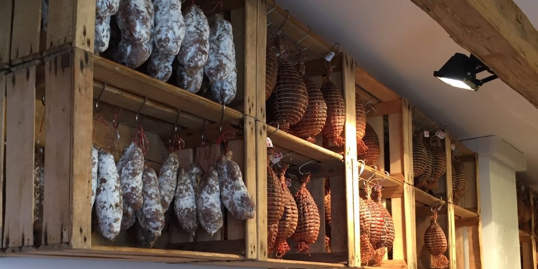 Un restaurateur parisien joue la transparence en mettant en avant ses fournisseurs sur le web