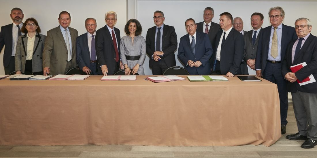 Paris : signature d'une convention pour améliorer le commerce francilien