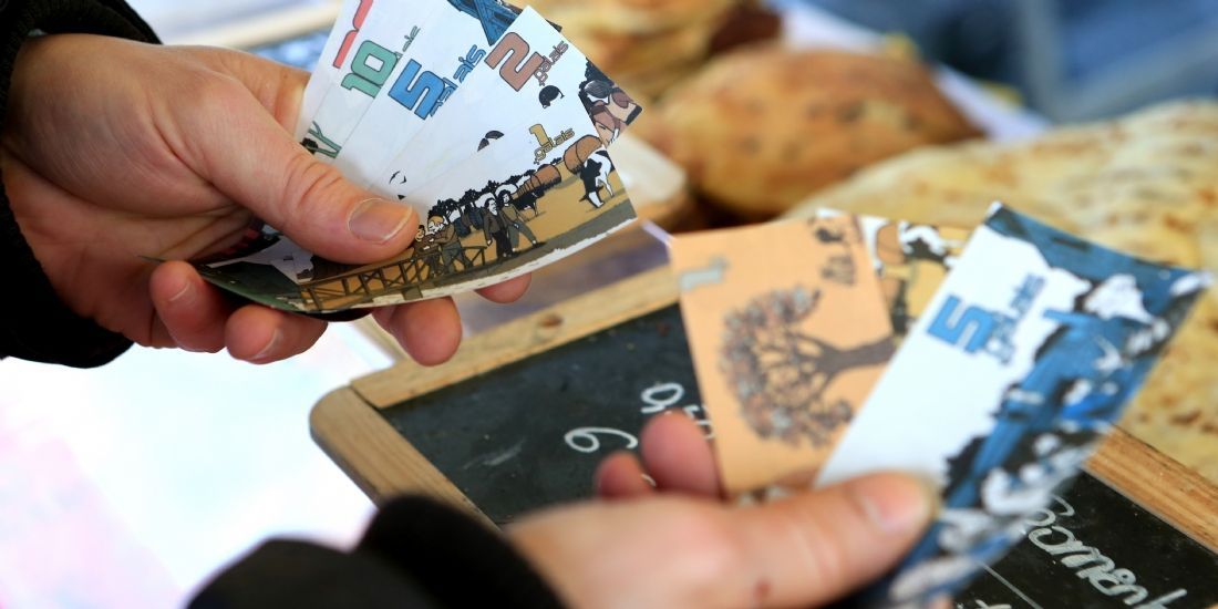 A Ploërmel, on paie les commerçants en Galais, la monnaie locale