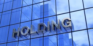 Avec une holding, la transmission d'entreprise peut passer par la désignation d'un successeur sans pour autant que ce dernier ne détienne la majorité du capital de la société.