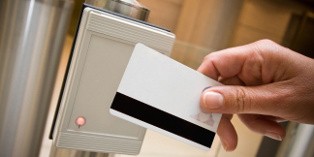 La badgeuse est une solution pour contrôler le temps de travail des salariés.