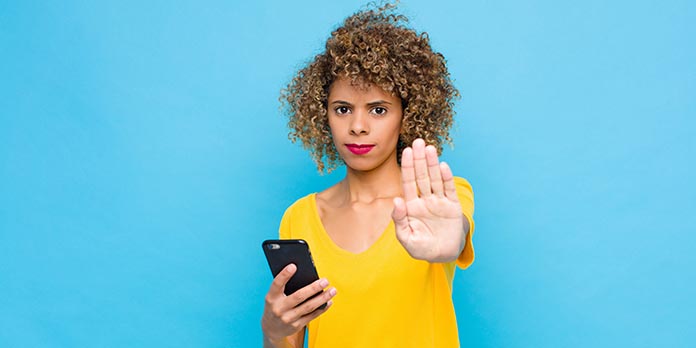 Comment stopper les appels commerciaux avec Bloctel ?